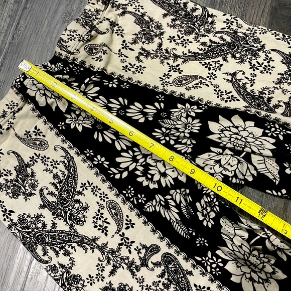 Novella Royale Bell Bottoms - Picture 12 of 15